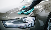 Autoaufbereitung - Polieren und Versiegeln Autoaufbereitung - Polieren und Versiegeln