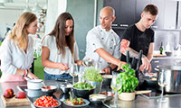 Kochen - erleben, erlernen und genießen Kochen - erleben, erlernen und genießen