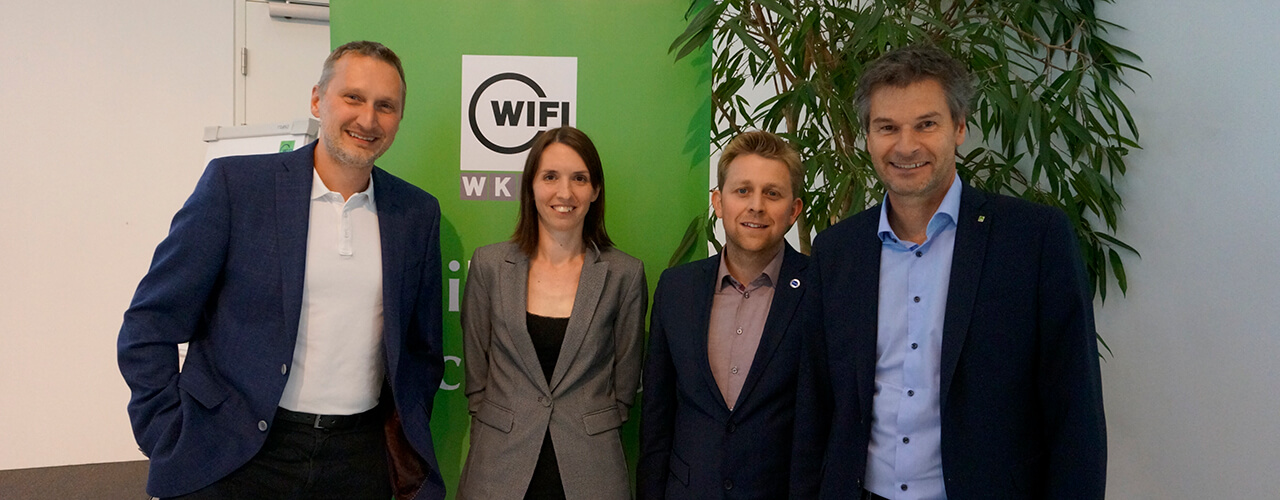 v.l.n.r.: Mag. Reinhard Mayr (COPA-DATA GmbH), DI Mag. Marlies Temper (FH St. Pölten), Dr. Thomas Felberbauer (FH St. Pölten), Ing. Peter Krippl (WIFI NÖ). Foto: WIFI NÖ Technologiegespräch Big Data
