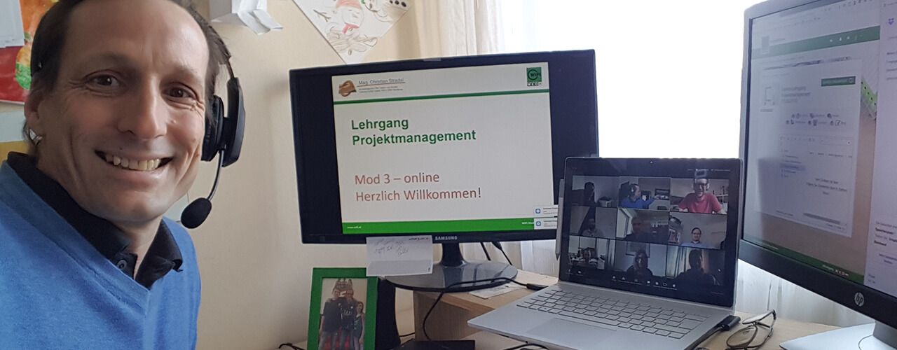 WIFI-Trainer Christian Stradal organisiert den Lehrgang Projektmanagement kurzerhand online - genauso wie viele andere WIFI-Trainer. WIFI-Trainer, Online, eLearning