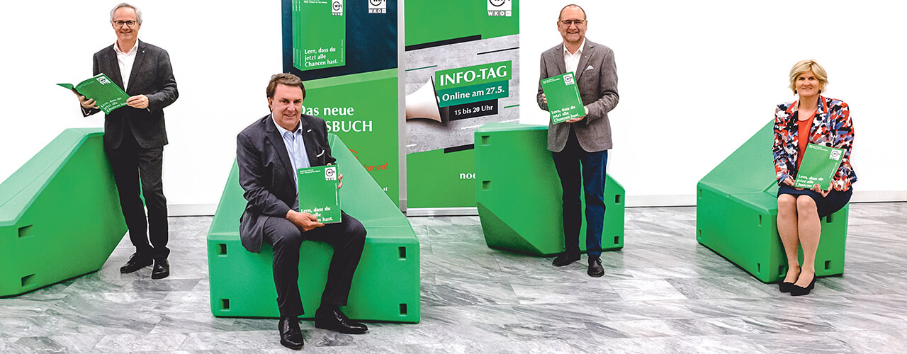 Mit dem druckfrischen Kursbuch in der Hand – von links: WIFI-Institutsleiter Andreas Hartl, WKNÖ-Präsident Wolfgang Ecker, WIFI-Kurator Gottfried Wieland und WKNÖ-Direktor-Stellvertreterin Alexandra Höfer. Fotocredit: WIFI NÖ/David Schreiber Mit dem druckfrischen Kursbuch in der Hand – von links: WIFI-Institutsleiter Andreas Hartl, WKNÖ-Präsident Wolfgang Ecker, WIFI-Kurator Gottfried Wieland und WKNÖ-Direktor-Stellvertreterin Alexandra Höfer. Fotocredit: WIFI NÖ/David Schreiber